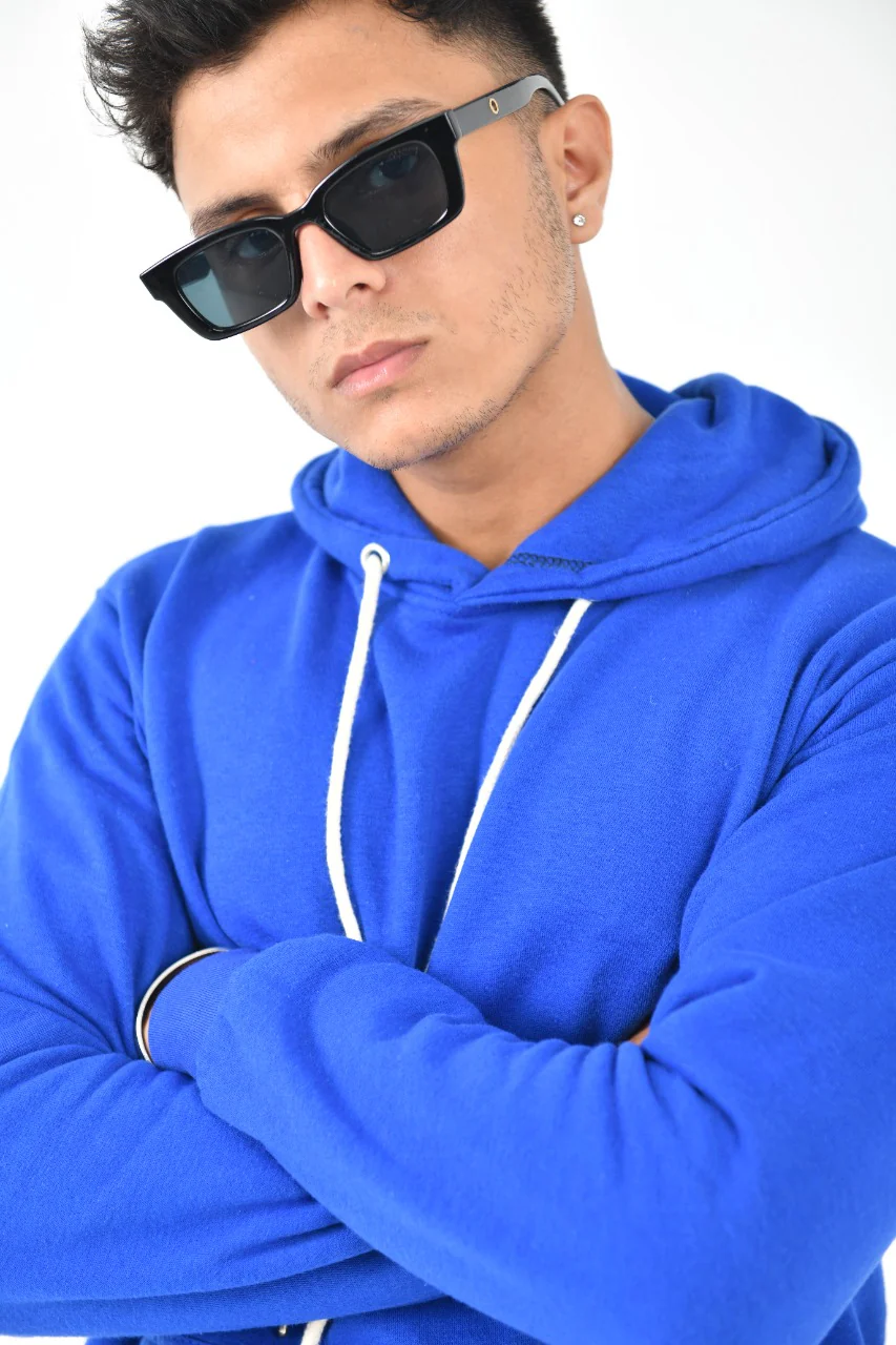 UNISEX BASIC ROYAL HOODIE - Image 3